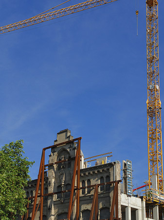 Baustelle auf der Kreuzung Komödienstraße Tunisstraße Fotos
