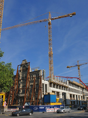 Baustelle auf der Kreuzung Komödienstraße Tunisstraße Fotos
