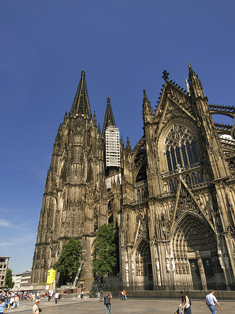 Foto Kölner Dom mit Domhotel - Köln