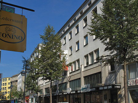 Laeden auf der Breiten Straße Foto 