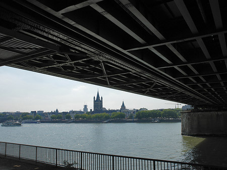 Fotos unter der Hohenzollernbrücke