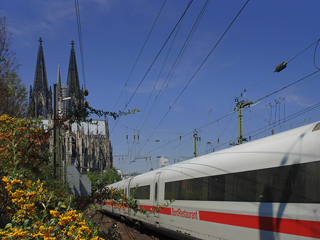Fotos Kölner Dom mit ICE | Köln