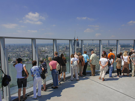 Foto Besucher gucken auf Köln - Köln