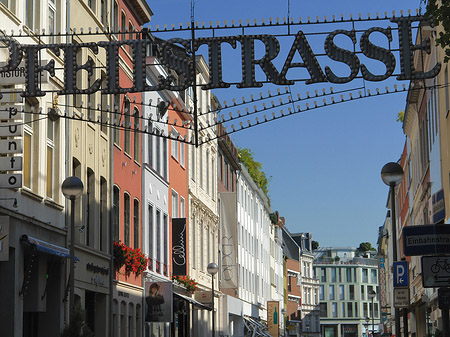 Pfeilstraße Fotos