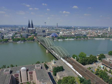 Fotos Hohenzollernbrücke und Kölner Dom | Köln