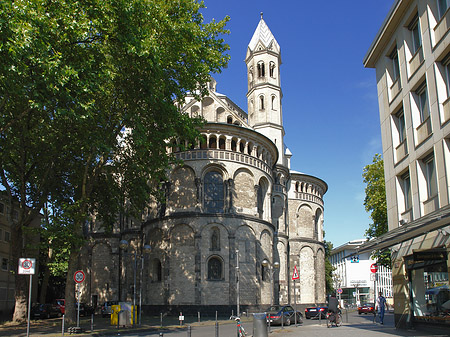 Fotos Seitentürme und Westturm der St Aposteln